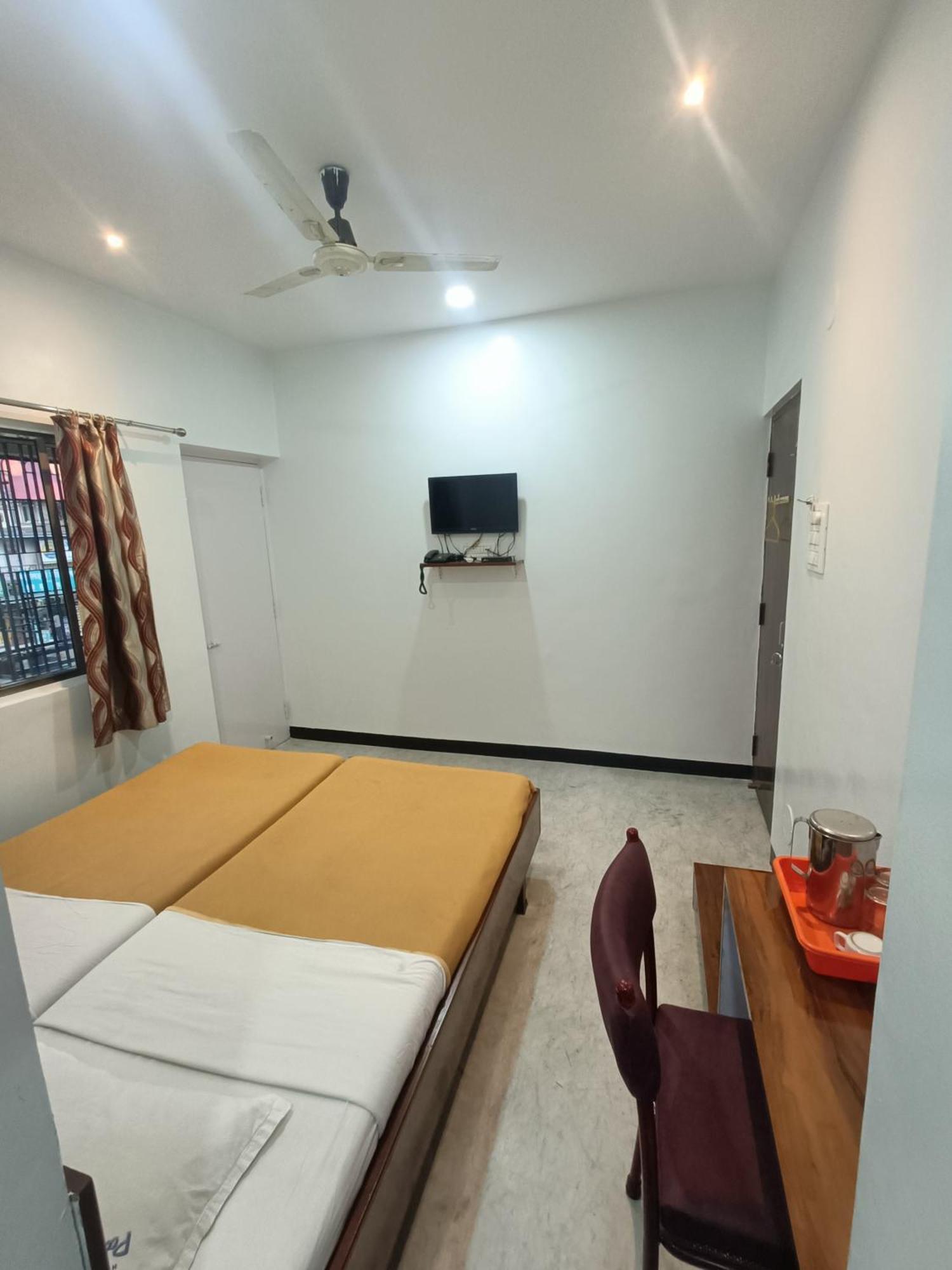 Hotel Parth Residency Kolhapur Zewnętrze zdjęcie