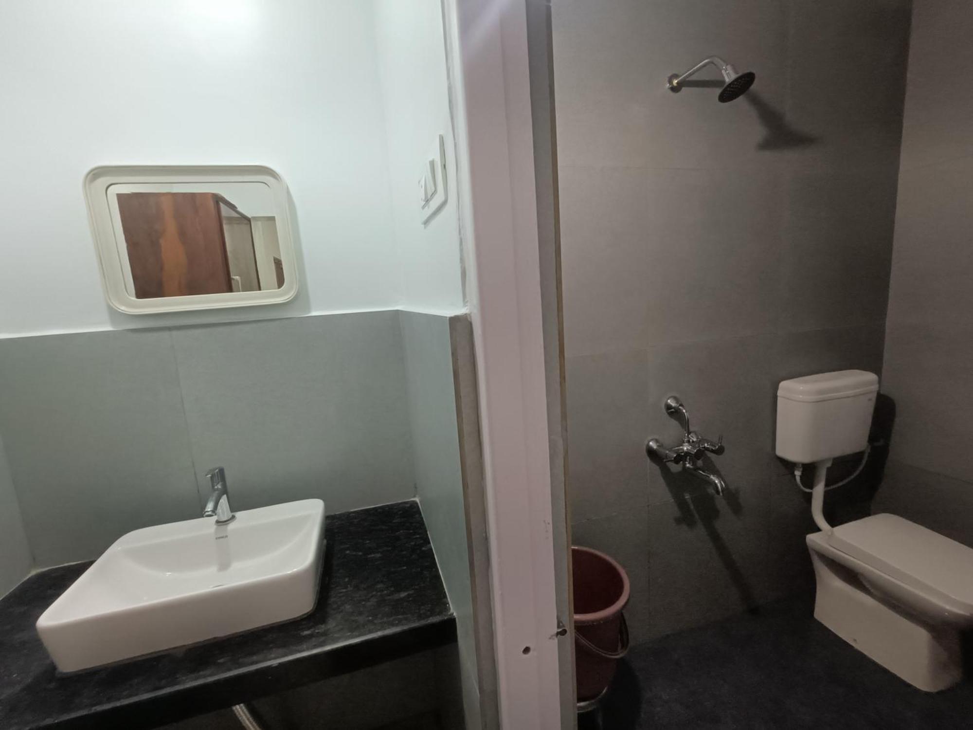 Hotel Parth Residency Kolhapur Zewnętrze zdjęcie