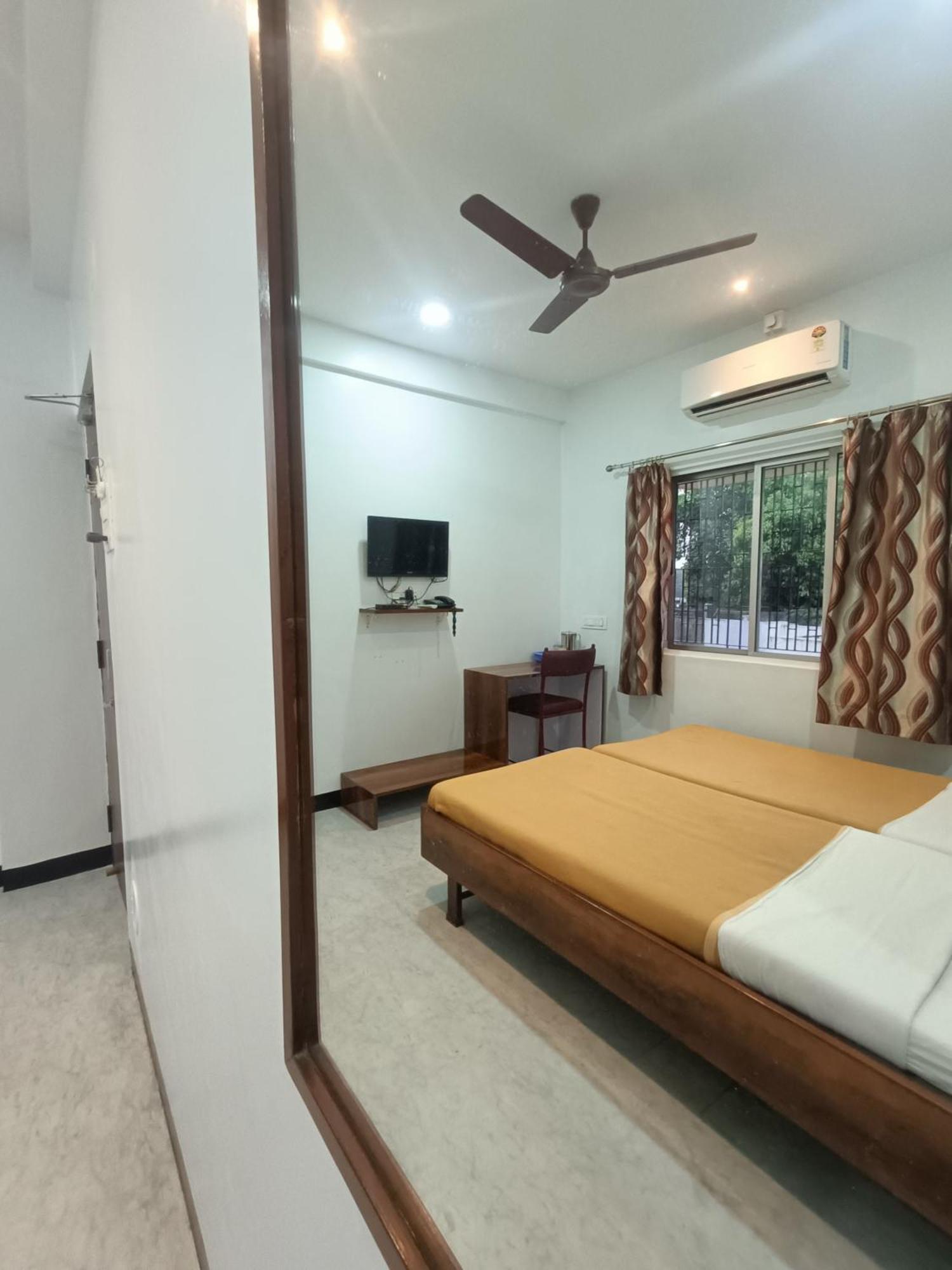 Hotel Parth Residency Kolhapur Zewnętrze zdjęcie